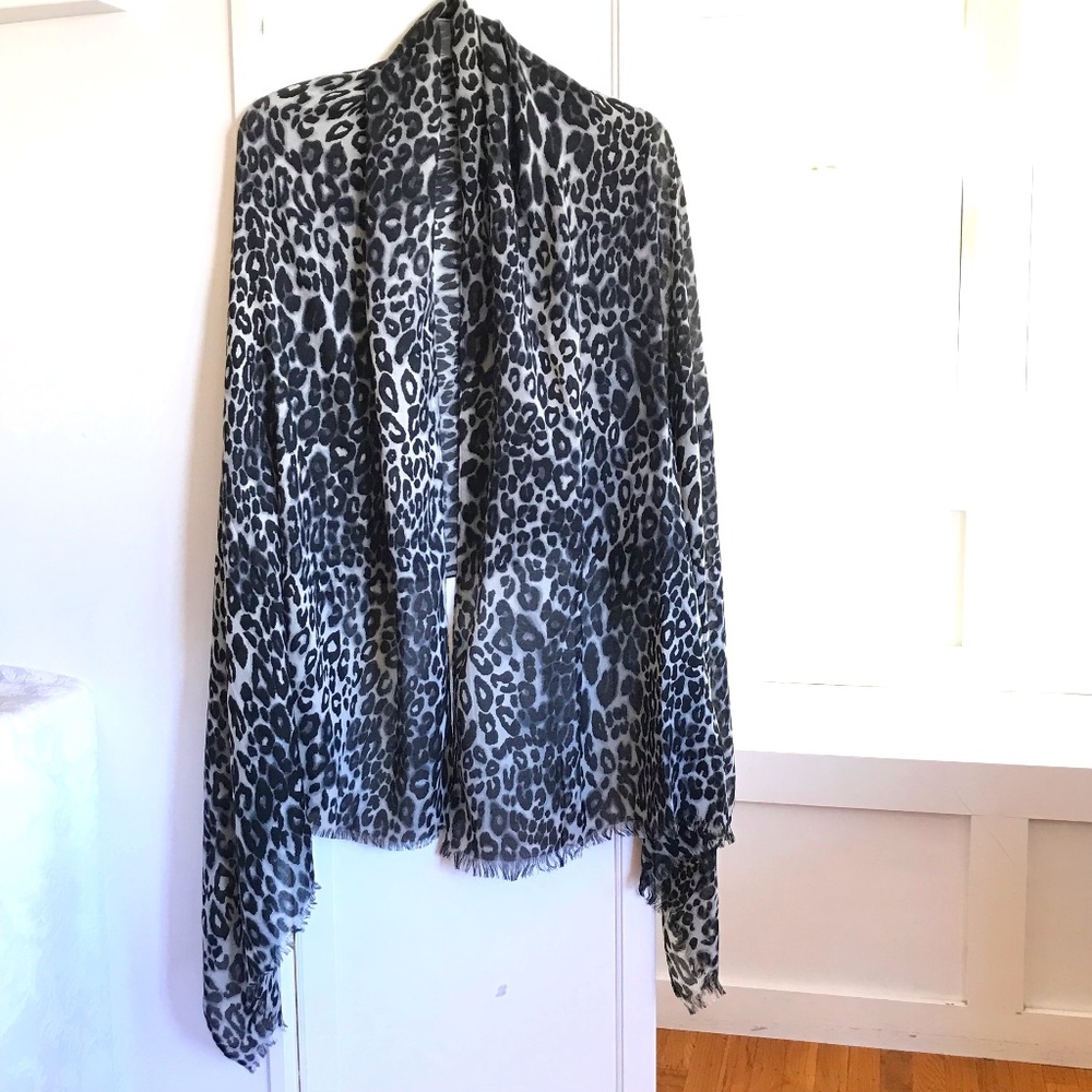 WOMAN WITHIN Leopard Print Wrap Shawl Oversized Scarf Black Gray Animal Print
